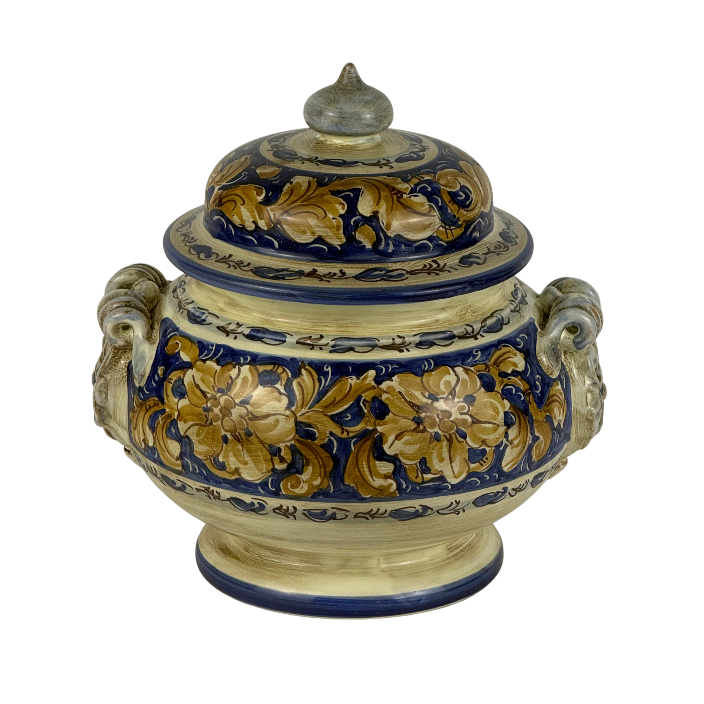 Small tureen with lid